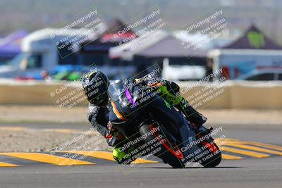 media/Oct-09-2022-SoCal Trackdays (Sun) [[95640aeeb6]]/Turn 2 (1110am)/